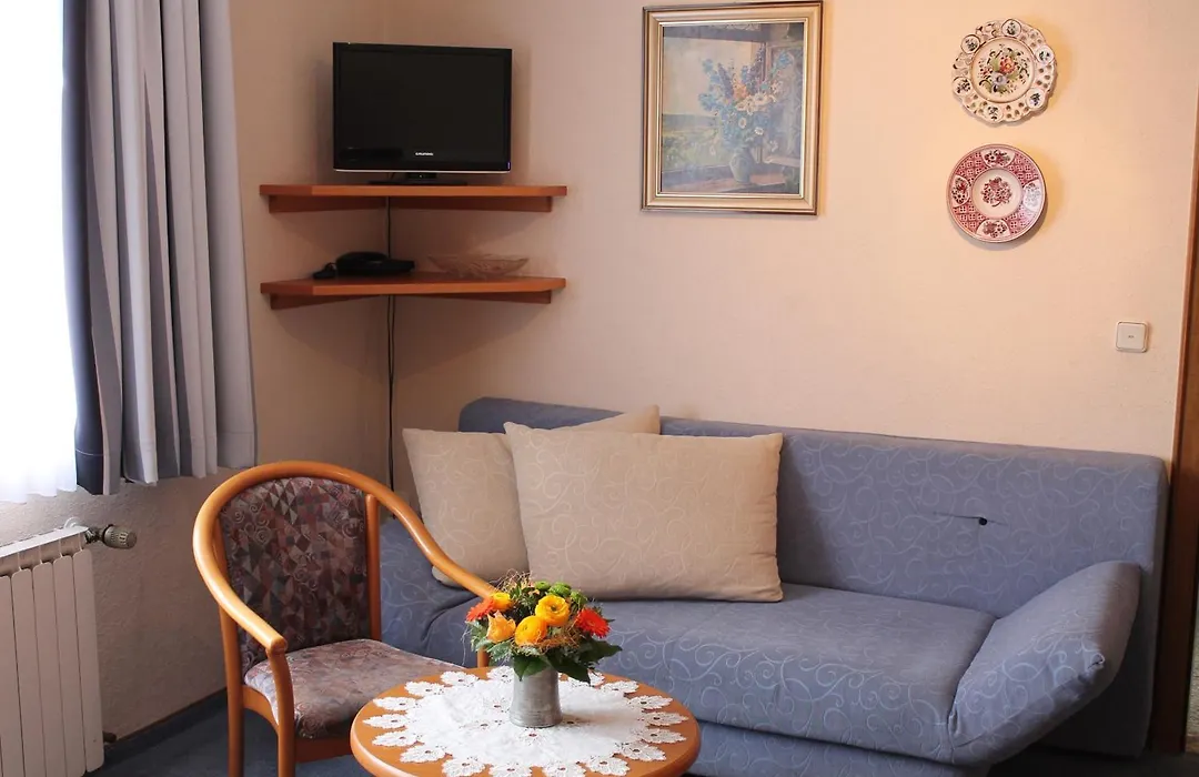 Hotel Uhl-1