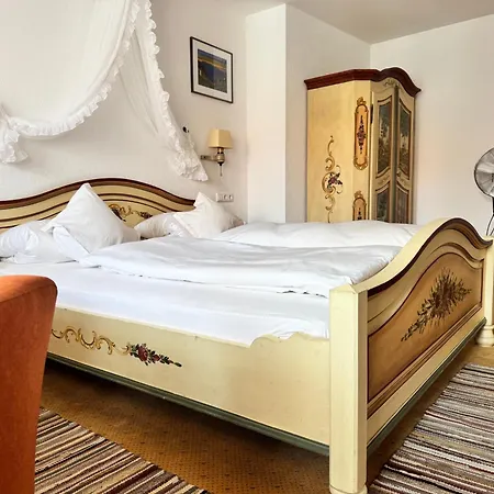 Hotel Tilman Riemenschneider By Ans-2